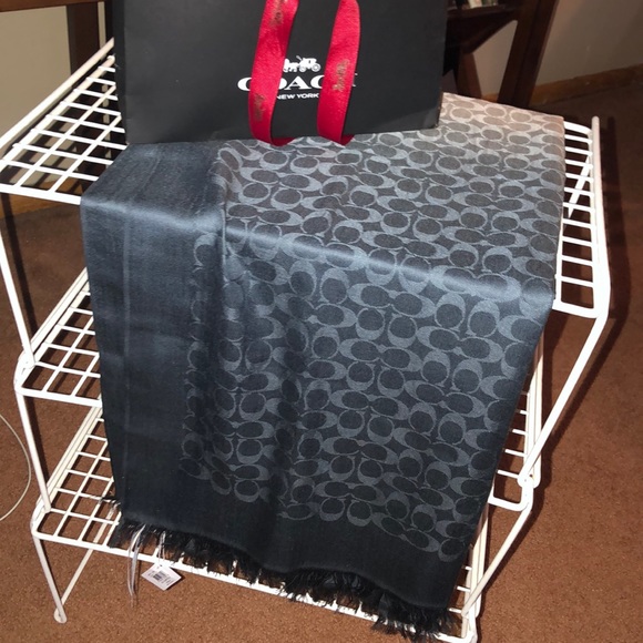 NWT AUTHENTIC COACH SCARF🔴SALE - Picture 1 of 4